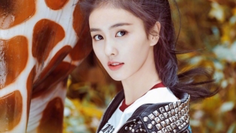 Angelababy白鹿粉丝掀奔跑吧一姐骂战，综艺站位之争再升级引热议
